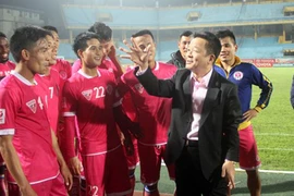 Ban tổ chức V-League muốn bầu Hiển "cùng vì cái chung"