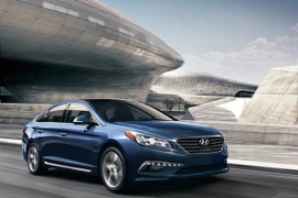 Hyundai Sonata 2016 chính thức ra mắt, giá khởi điểm 21.750 USD