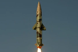 Ấn Độ thử thành công tên lửa có khả năng hạt nhân Prithvi II