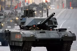 Tình báo Anh gọi T-14 Armata là "xe tăng mang thiết kế cách mạng"