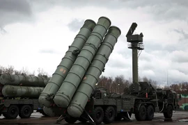 Nga triển khai tên lửa S-400 đến Leningrad