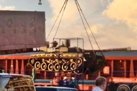 Thái Lan nhận 5 xe tăng chiến đấu Oplot-T từ Ukraine