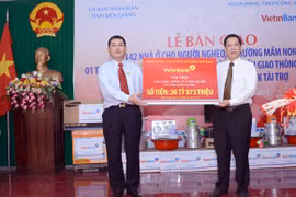 VietinBank trao tặng nhà, trường mẫu giáo và cầu nông thôn cho tỉnh Kiên Giang