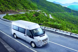 Ford Transit 2013 ra mắt phiên bản mới, giá từ 829 triệu đồng