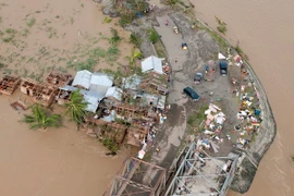 Việt Nam viện trợ khẩn 100.000 USD cho Philippines