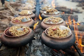 Vì sao đặc sản Tết quê Chí Phèo trở nên nổi tiếng?