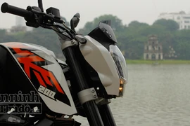 Hà Nội: Xuất hiện mẫu naked-bike đường phố bí ẩn