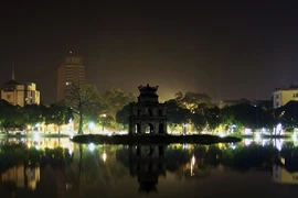 Đêm kỳ lạ ở Hồ Gươm