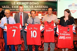 VFF yêu cầu CLB Arsenal sử dụng chính xác hình ảnh bản đồ Việt Nam