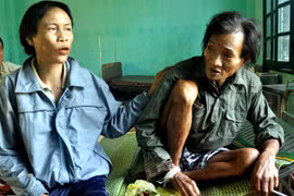 Sáng tỏ lý lịch cha con “người rừng”