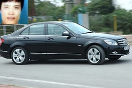 Cướp xe Mercedes, đòi nợ tiền tỷ