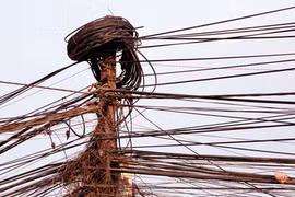 Cảnh không hiếm, nhưng nhìn vẫn rợn người