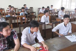 Hôm nay gần 1 triệu thí sinh làm thủ tục thi đợt I