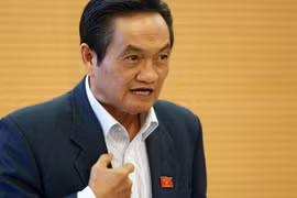 Tại sao ngân sách vẫn lâm cảnh “giật gấu vá vai”?