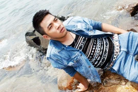 Chàng trai trẻ đồng tính viết “Đời Callboy”