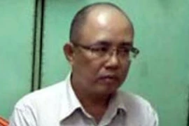 Bắt 1 thư ký Tòa… “chạy án”