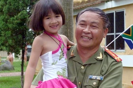 Sẻ chia khó khăn với những mảnh đời đặc biệt