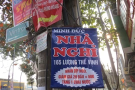 Hà Nội: "Cháy" nhà nghỉ đêm Noel, giá tăng chóng mặt