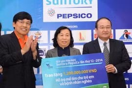 Hơn 1,2 tỷ đồng hỗ trợ mổ tim cho trẻ em bị bệnh tim bẩm sinh và bệnh nhân nghèo