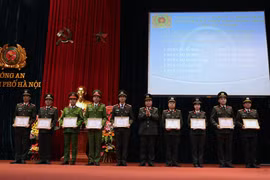 Đem sức trẻ tiếp nối những chiến công 