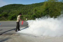 Quảng Ngãi: Vượt đèo, xe máy bỗng phát hỏa, cháy rụi 