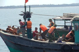 Khi dân quân bám biển, vươn khơi