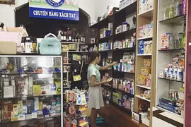 Buôn hàng “xách tay” có thể bị phạt đến 200 triệu đồng: “Thuốc đắng” có đủ để “giã tật”?