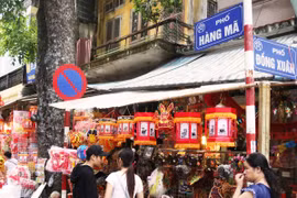 Phố Hàng Mã đón mùa Trung thu