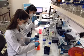 Gia tăng niềm tin đối với mức độ an toàn của vaccine phòng chống Covid-19