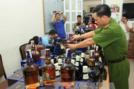 Nghị định: Quy định xử phạt vi phạm hành chính trong hoạt động thương mại, sản xuất, buôn bán hàng giả, hàng cấm và bảo vệ quyền lợi người tiêu dùng (tiếp theo)