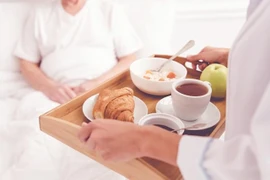 Chế độ dinh dưỡng đầy đủ, tăng cường sức khỏe cho người ung thư