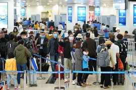 Bộ Giao thông vận tải yêu cầu hành khách phải đeo khẩu trang 