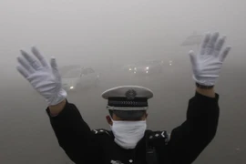 Bắc Kinh đón hội nghị thượng đỉnh APEC trong “sương khói”