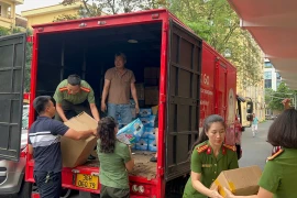 Đề nghị miễn phí qua trạm BOT cho xe chở hàng cứu trợ bão lũ