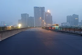 Hoàn thành vuốt nối 3 khe co giãn đường vành đai 3 trên cao