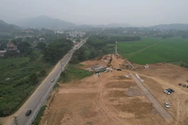 Đường nối Đại lộ Thăng Long đến cao tốc Hòa Lạc-Hòa Bình: Khởi công 6 tháng mới khoan mũi đầu tiên