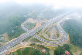 Sẽ đồng loạt khởi công ba cao tốc trọng điểm khu vực miền Tây trước 30-6-2023