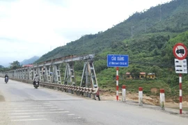 Chưa thu xếp được tiền để nâng cấp mở rộng quốc lộ 14D đi cửa khẩu Nam Giang