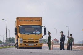 Muốn di chuyển trong vùng 1, trường hợp nào phải xin Giấy đi đường của Sở Giao thông Hà Nội?