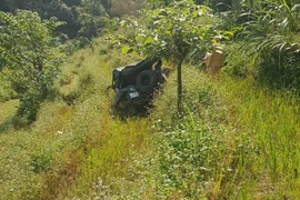 Xe U oát lao xuống vực sâu 100m làm 3 người chết và 4 người bị thương