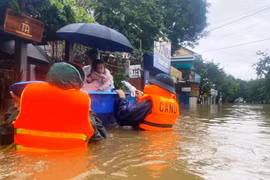Mưa lũ diễn biến phức tạp, Thủ tướng yêu cầu không để người dân bị đói, bị rét
