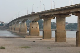 Cầu Trung Hà sửa chữa, cấm toàn bộ xe tải và xe khách 29 chỗ ngồi trở lên