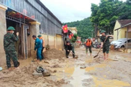 Lũ quét kinh hoàng ở Kỳ Sơn: Vẫn còn 2 bản làng bị cô lập, lực lượng chức năng nỗ lực thông đường