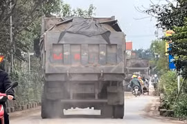 Hoài Đức: Quốc lộ sụt lún vì xây dựng dự án đô thị, đường liên xã xe “hổ vồ” tung hoành