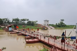 Sở GTVT Hà Nội: Độ tuổi của cầu phao tạm Lương Phúc không ảnh hưởng đến việc đầu tư cầu vĩnh cửu