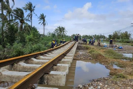 Đường sắt Bắc-Nam có thể thông tàu vào rạng sáng 26-11