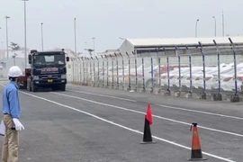 Doanh nghiệp kêu khó đăng kiểm xe siêu trường, siêu trọng, Bộ Xây dựng báo cáo gì?