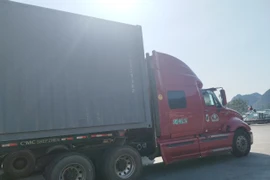 Ngăn chặn, xử lý hành vi vận chuyển hàng trong thùng tự chế, giả container