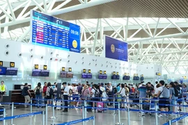 Hàng không đồng loạt phản đối sân bay Đà Nẵng thu 100.000 đồng/lối đi ưu tiên