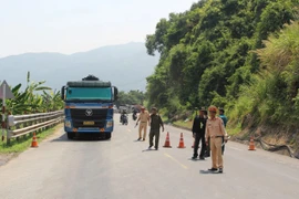 Cấm ô tô lưu thông trên quốc lộ 1 đoạn qua Đèo Cả, phương tiện đi lại thế nào?